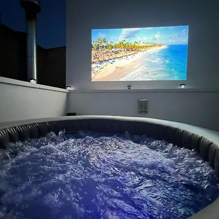 Apartment Atico Con Jacuzzi Privado , 1 Min Walk De Playa Levante *