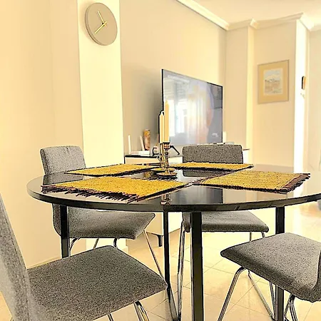 Atico Con Jacuzzi Privado , 1 Min Walk De Playa Levante